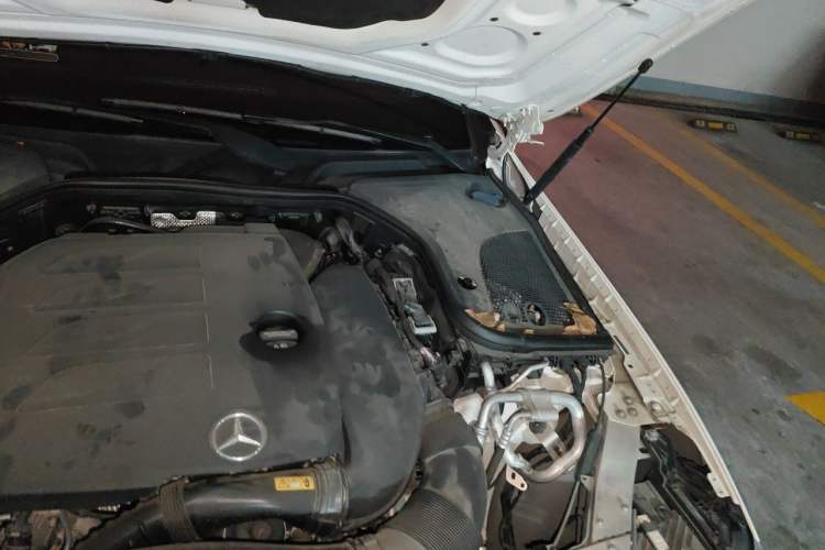 Used Mercedes-Benz E-Class 2021 E 300 Coupe Engine Bay Left