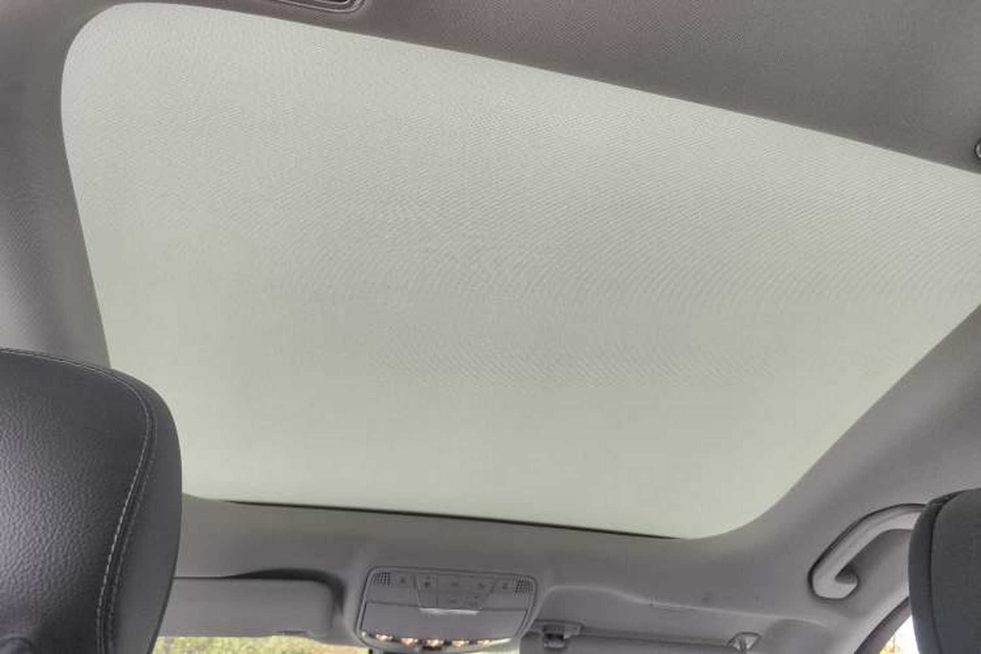 Used Mercedes-Benz E-Class 2021 Facelift E 300 L Stylish Edition Headliner