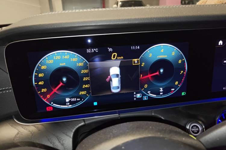 Used Mercedes-Benz E-Class 2021 Restyled E 260 Luxury Sports Edition Instrument Cluster