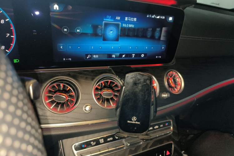 Used Mercedes-Benz E-Class 2021 Updated E 260 Fashion Sport Edition Audio And AC Panel