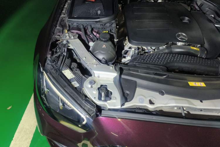 Used Mercedes-Benz E-Class 2021 E 260 Coupe Engine Bay Right
