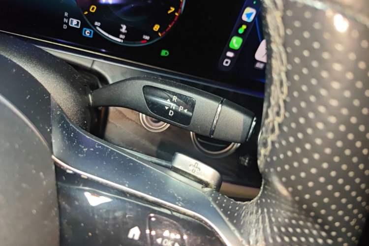 Used Mercedes-Benz E-Class 2021 Updated E 260 Fashion Sport Edition Gear Lever