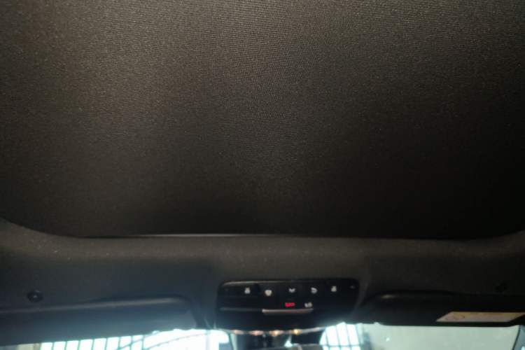 Used Mercedes-Benz E-Class 2021 Updated E 260 Fashion Sport Edition Headliner