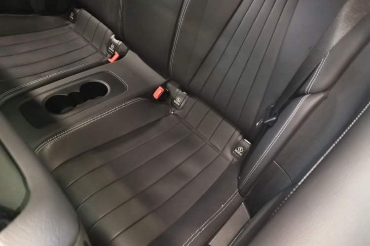Used Mercedes-Benz E-Class 2021 Facelift E 260 Coupe Interior 4