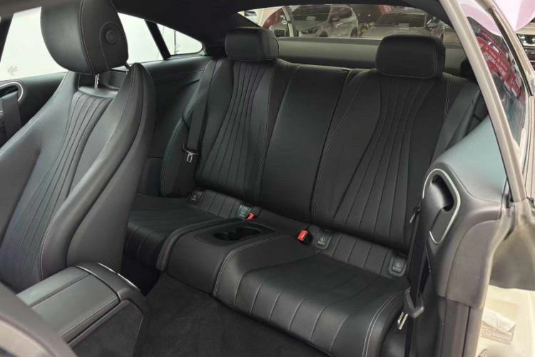 Used Mercedes-Benz E-Class 2021 Facelift E 260 Coupe Interior 5