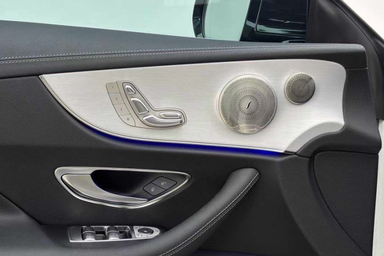 Used Mercedes-Benz E-Class 2021 Facelift E 260 Coupe Interior 9