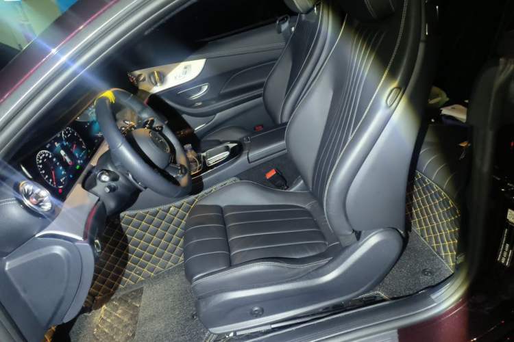 Used Mercedes-Benz E-Class 2021 E 260 Coupe Left Front Seat