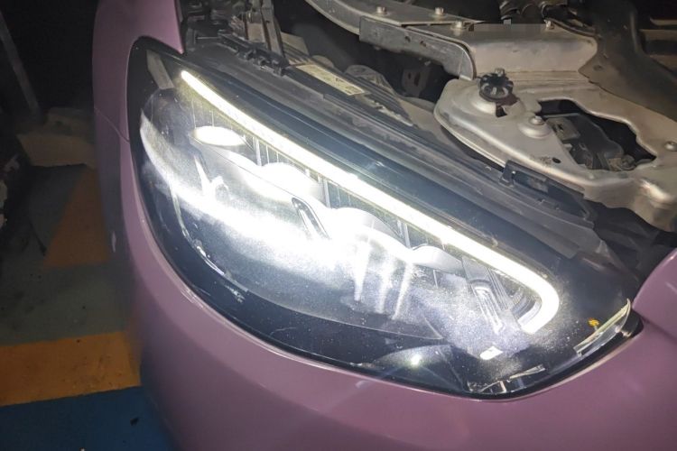 Used Mercedes-Benz E-Class 2021 Updated E 260 Fashion Sport Edition Right Front Headlight