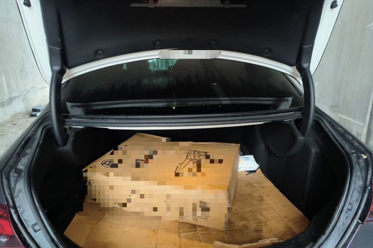 Used Mercedes-Benz E-Class 2021 Updated E 260 Fashion Sport Edition Trunk