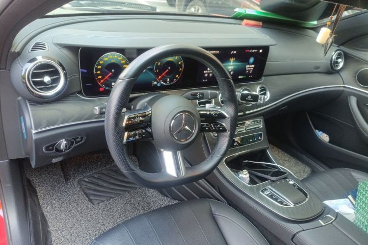 Used Mercedes-Benz E-Class 2021 Updated E 260 Fashion Sport Edition Center Console
