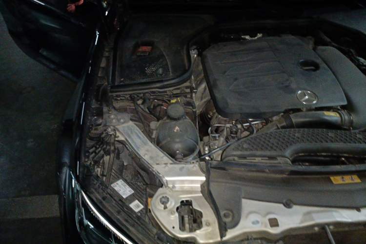 Used Mercedes-Benz E-Class 2021 E 260 Coupe Engine Bay Right