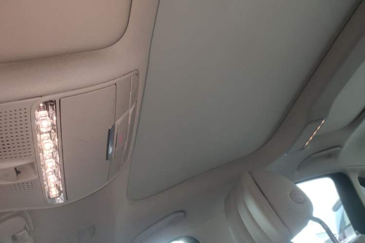 Used Mercedes-Benz E-Class 2021 Restyled E 300 L Sporty and Stylish Edition Headliner