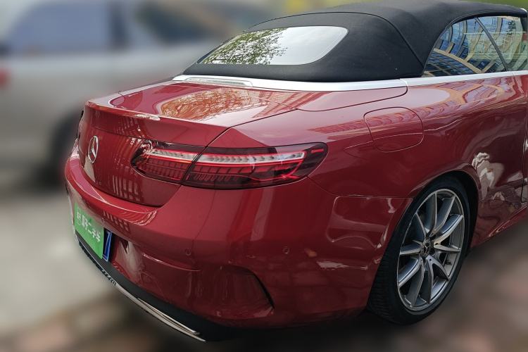Used Mercedes-Benz E-Class 2021 E 260 Convertible Coupe Rear Right 45 Deg