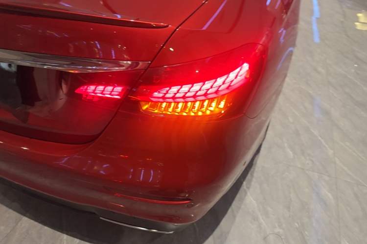 Used Mercedes-Benz E-Class 2021 Updated E 260 Fashion Sport Edition Right Rear Taillight