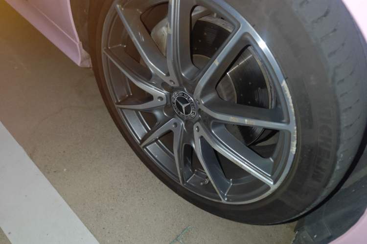 Used Mercedes-Benz E-Class 2021 Facelift E 260 Coupe Right Front Wheel Hub