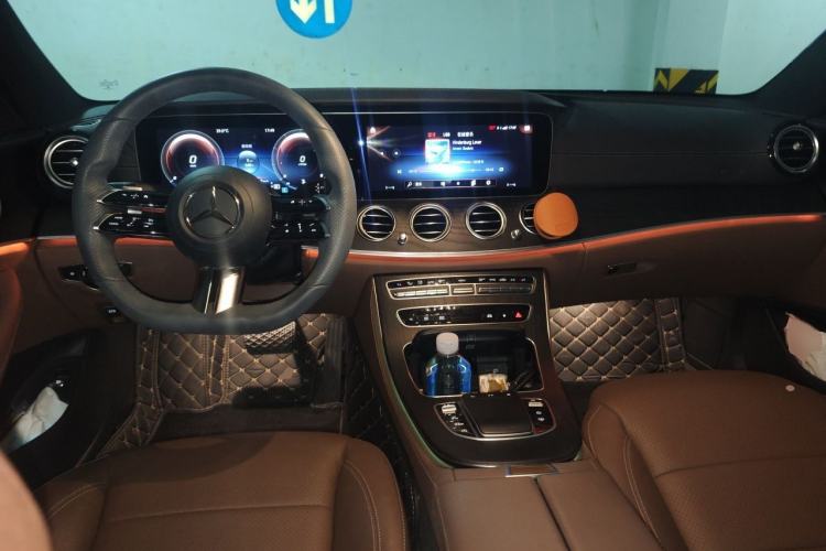 Used Mercedes-Benz E-Class 2021 Restyled E 300 L Sport Luxury Edition Center Console