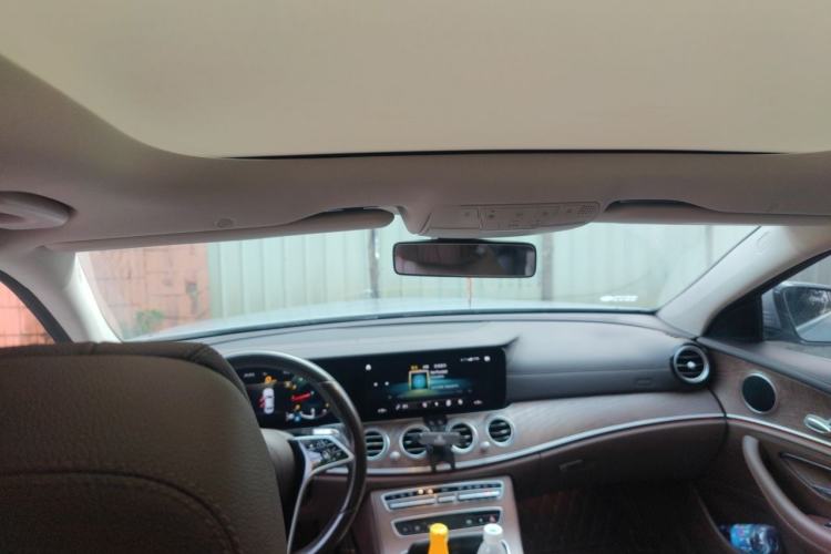 Used Mercedes-Benz E-Class 2021 Facelift E 260 L Center Console