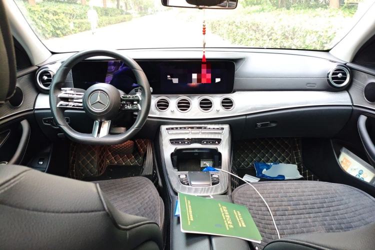 Used Mercedes-Benz E-Class 2021 E 260 L Sport Edition Center Console