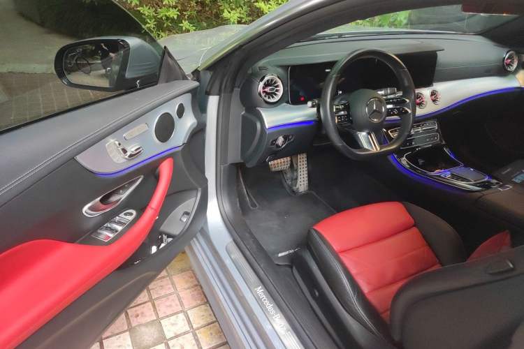 Used Mercedes-Benz E-Class 2021 E 260 Coupe Driver Seat