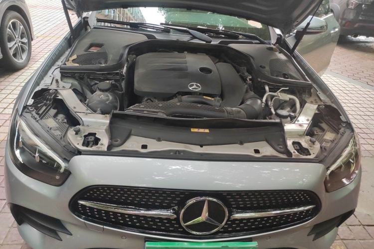 Used Mercedes-Benz E-Class 2021 E 260 Coupe Engine Bay