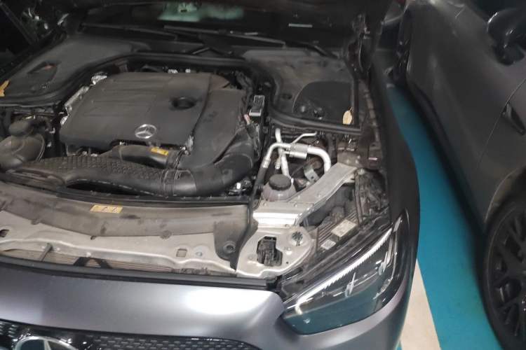Used Mercedes-Benz E-Class 2021 E 260 Convertible Coupe Engine Bay Left