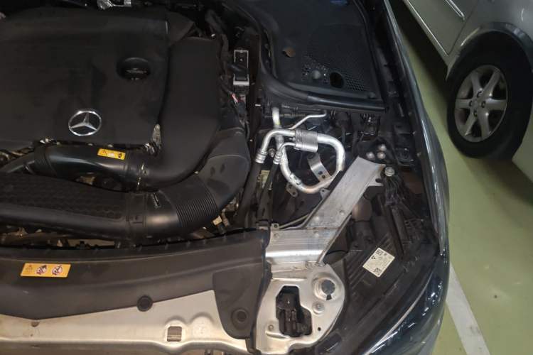 Used Mercedes-Benz E-Class 2021 Updated E 260 Fashion Sport Edition Engine Bay Left