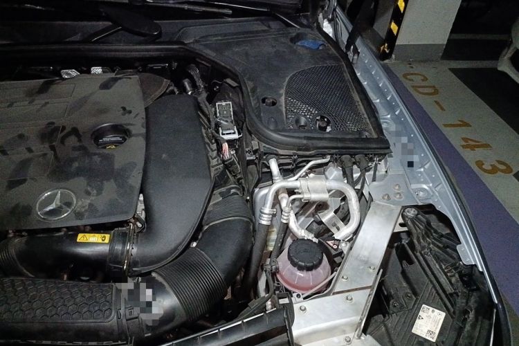 Used Mercedes-Benz E-Class 2021 E 260 Coupe Engine Bay Left