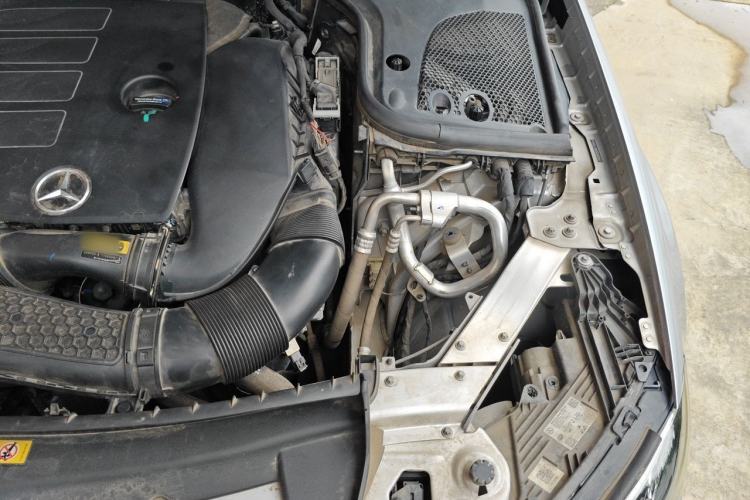 Used Mercedes-Benz E-Class 2021 Restyled E 300 L Sporty and Stylish Edition Engine Bay Left