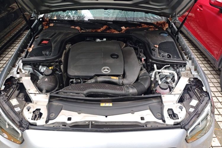 Used Mercedes-Benz E-Class 2021 E 260 Coupe Engine Bay