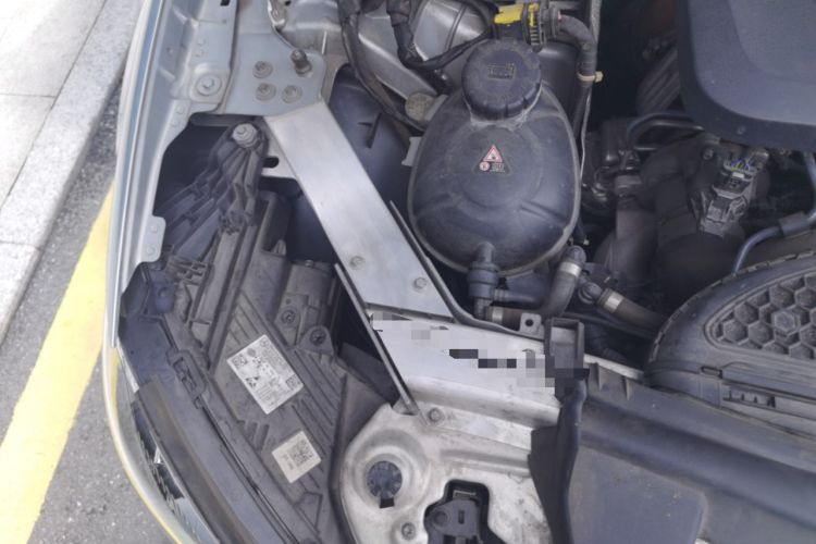 Used Mercedes-Benz E-Class 2021 E 300 L Sporty and Stylish Model Engine Bay Right