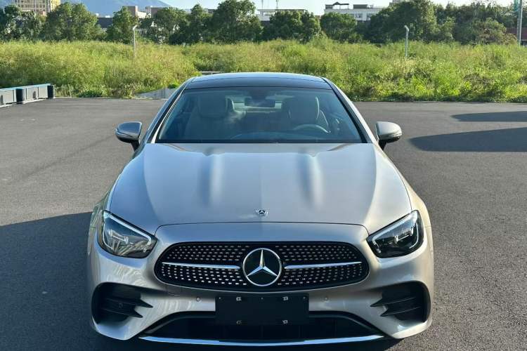 Used Mercedes-Benz E-Class 2021 E 260 Coupe Exterior 1