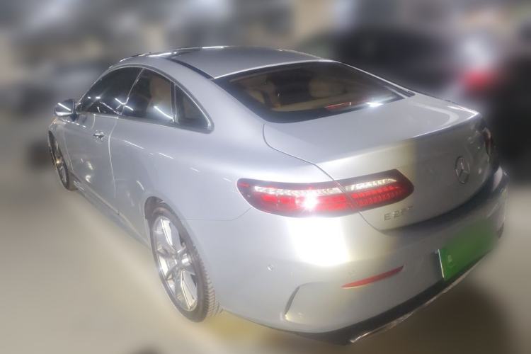 Used Mercedes-Benz E-Class 2021 E 260 Coupe Exterior 3