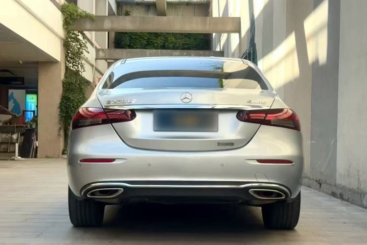 Used Mercedes-Benz E-Class 2021 E 260 L 4MATIC Exterior 4