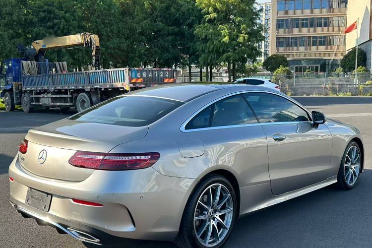 Used Mercedes-Benz E-Class 2021 E 260 Coupe Exterior 5