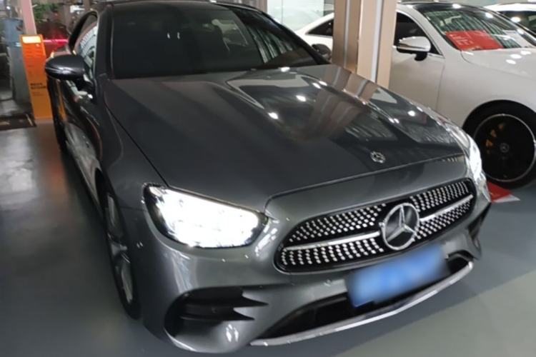 Used Mercedes-Benz E-Class 2021 E 260 Coupe Front Right 45 Deg