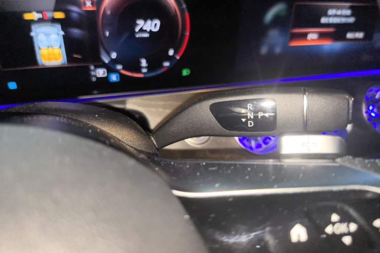 Used Mercedes-Benz E-Class 2021 Facelift E 260 L Sport Edition Gear Lever