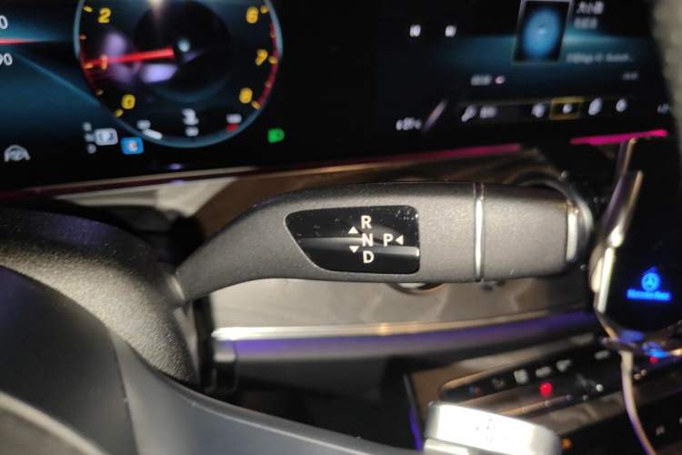 Used Mercedes-Benz E-Class 2021 E 300 L Sport Premium Edition Gear Lever