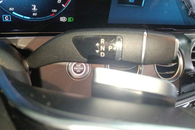 Used Mercedes-Benz E-Class 2021 E 300 L Premium Edition Gear Lever