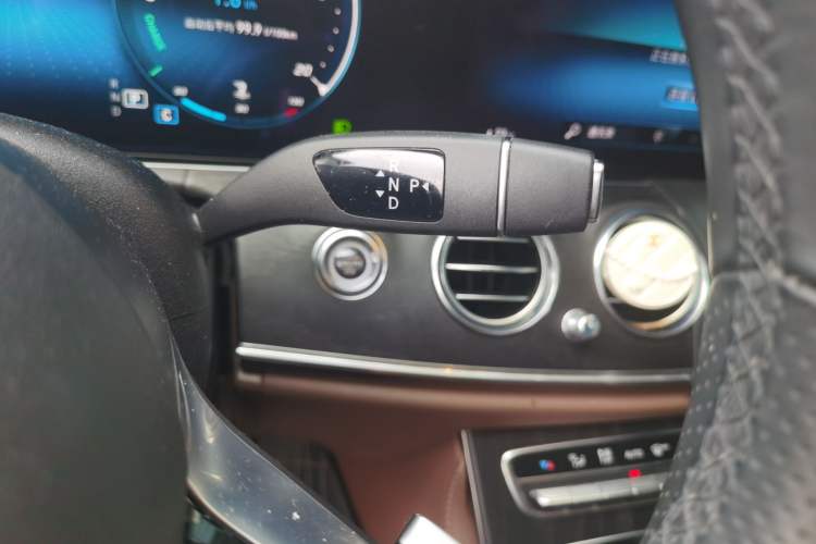 Used Mercedes-Benz E-Class 2021 E 300 L Sporty and Stylish Model Gear Lever