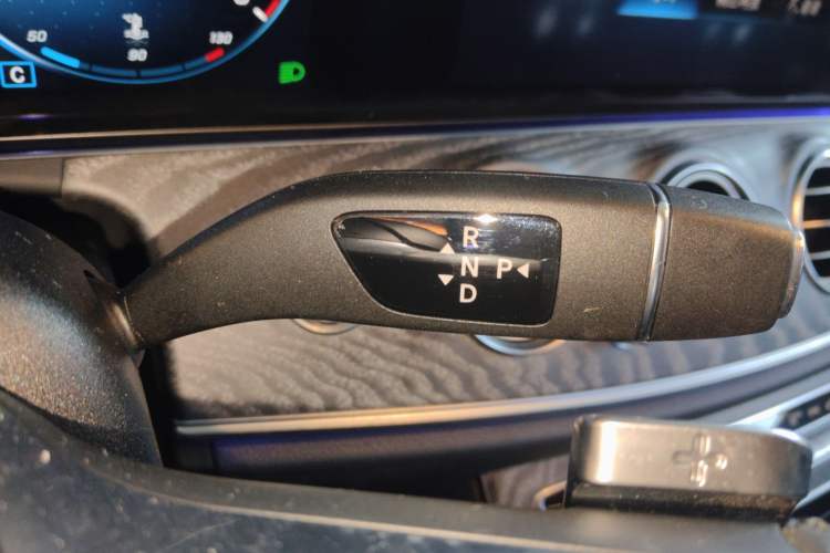 Used Mercedes-Benz E-Class 2021 E 300 L Sporty and Stylish Model Gear Lever