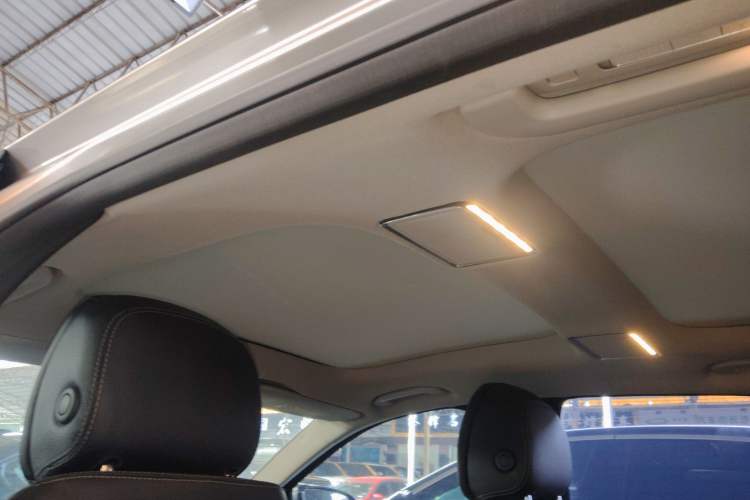 Used Mercedes-Benz E-Class 2021 E 300 L Sporty and Stylish Model Headliner