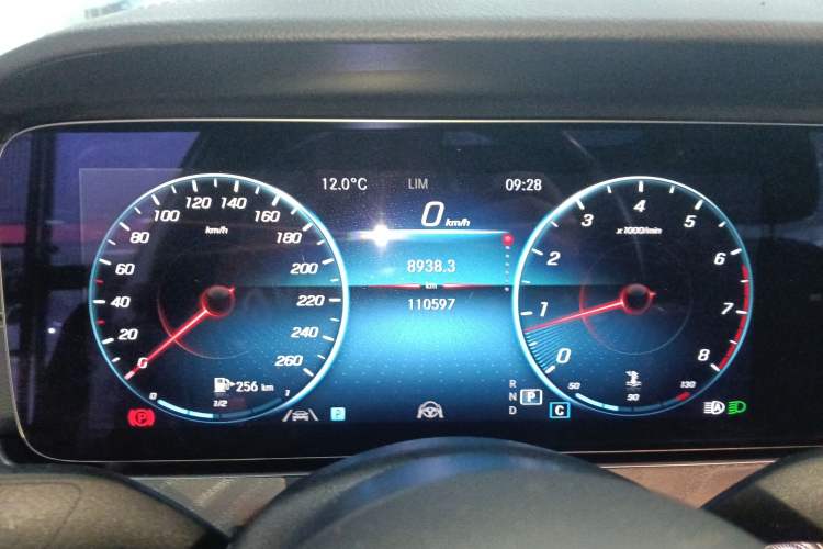 Used Mercedes-Benz E-Class 2021 E 300 L Premium Edition Instrument Cluster