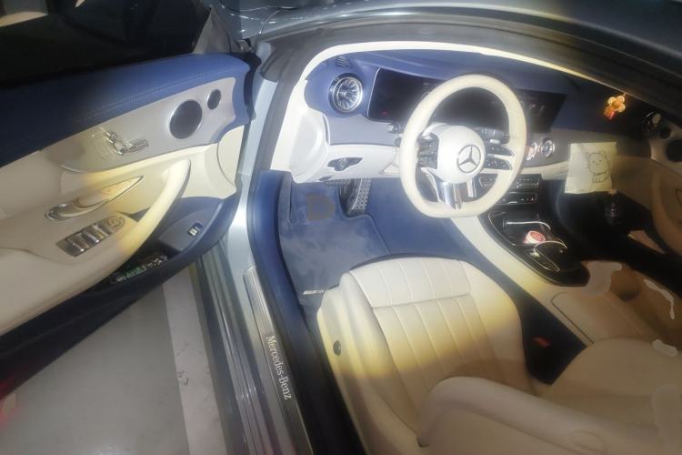 Used Mercedes-Benz E-Class 2021 E 260 Coupe Interior 3