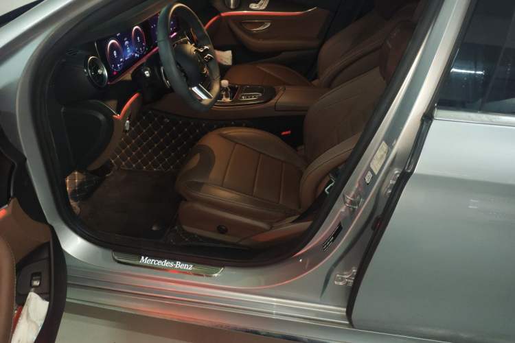 Used Mercedes-Benz E-Class 2021 Restyled E 300 L Sport Luxury Edition Left Front Seat