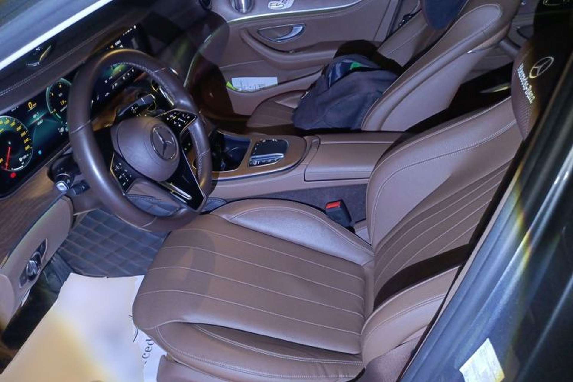 Used Mercedes-Benz E-Class 2021 Restyled E 300 L Luxury Edition Left Front Seat