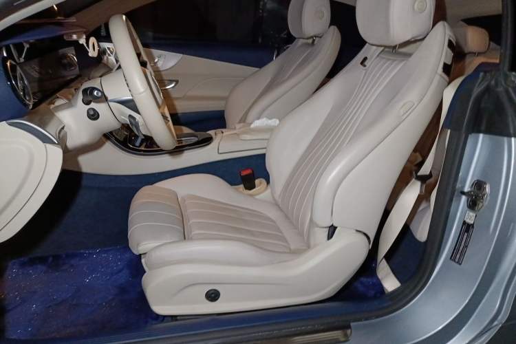 Used Mercedes-Benz E-Class 2021 E 260 Coupe Left Front Seat