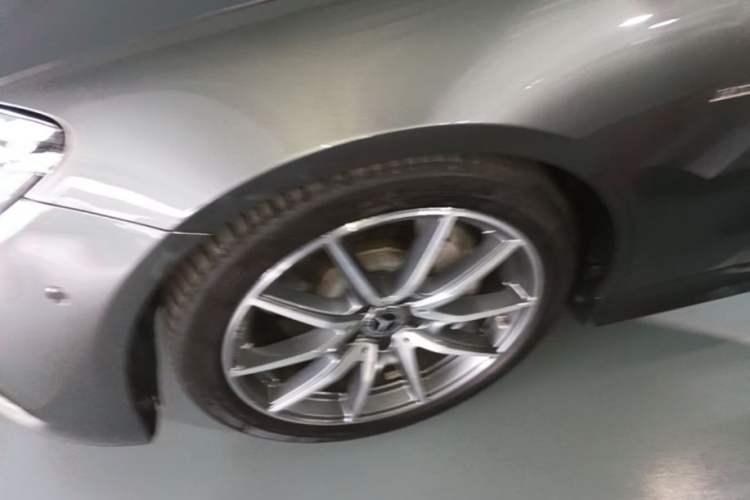Used Mercedes-Benz E-Class 2021 E 260 Coupe Left Front Wheel Hub