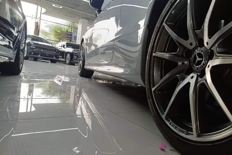 Used Mercedes-Benz E-Class 2021 E 260 Coupe Left Side Sill