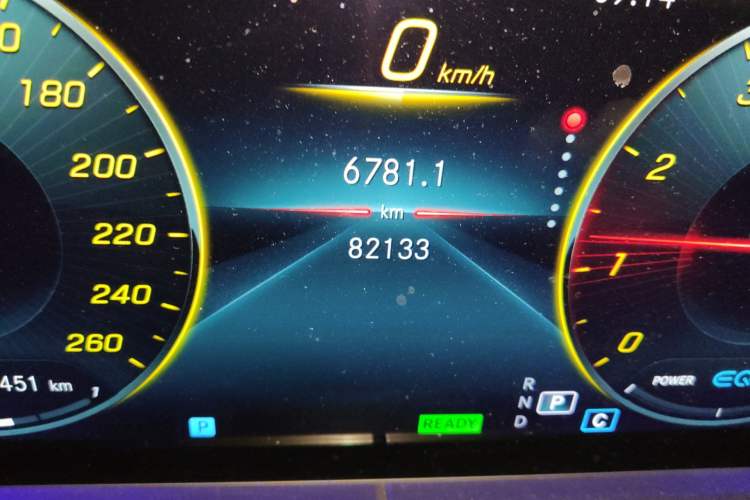 Used Mercedes-Benz E-Class 2021 E 260 Stylish Sports Edition Odometer Close Up