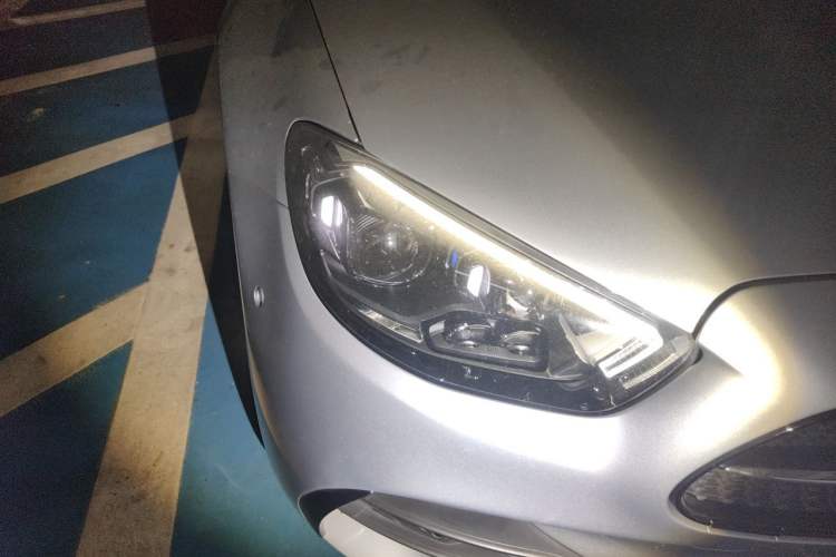 Used Mercedes-Benz E-Class 2021 E 300 L Sport Premium Edition Right Front Headlight